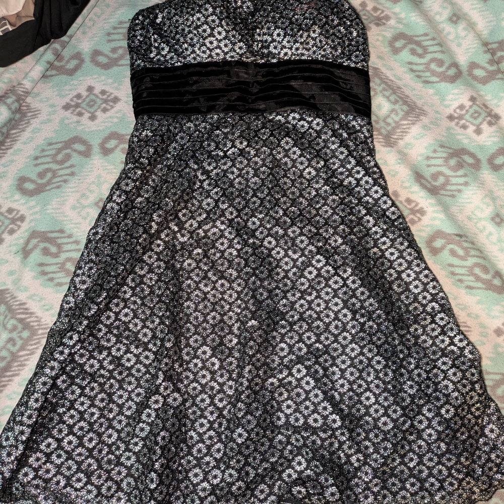 Elegant Black and White Strapless Dress